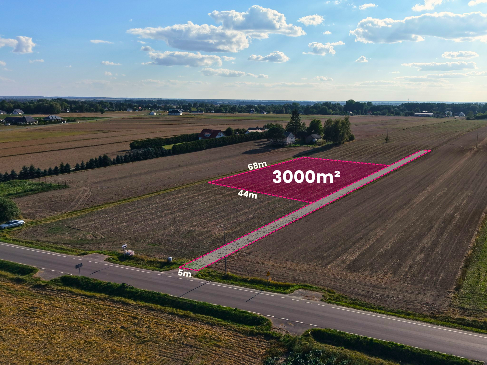 Działka 3000 m² zaznaczona na zdjęciu lotniczym
