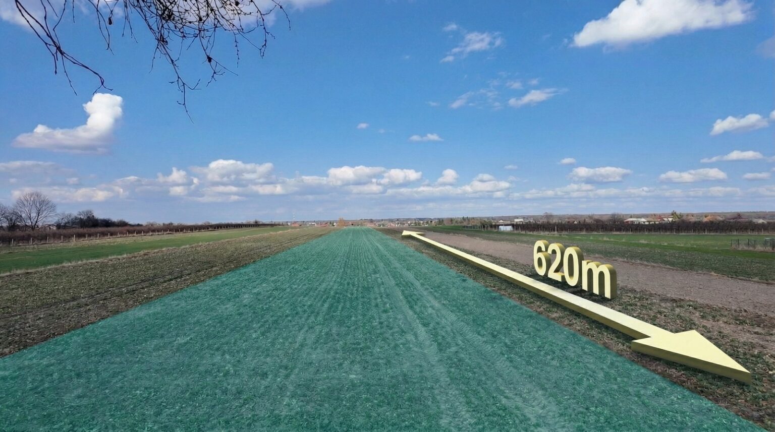 Pole uprawne z zaznaczonym odcinkiem 620 metrów